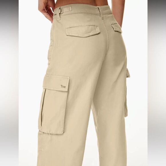 ARITZIA | TNA Supply Cargo Pants - Short Length - Picture 2 of 16